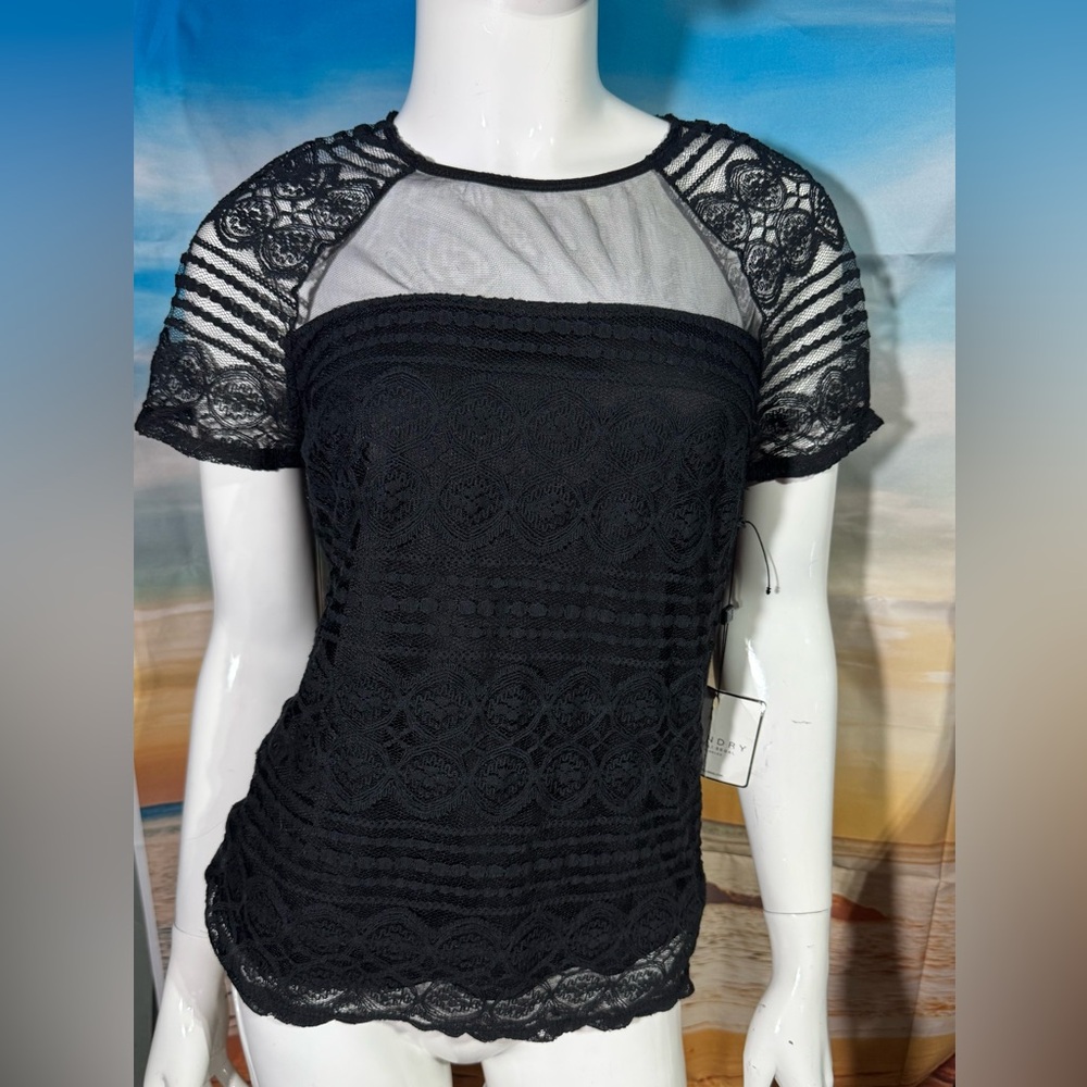 Laundry By Shelli Segal lace top